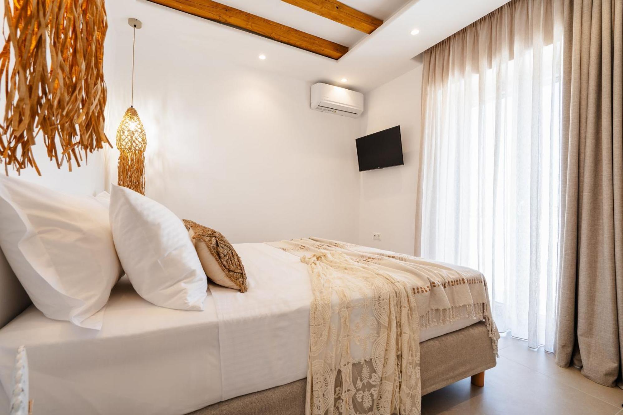 Nymphee Luxury Villas Agia Anna  Extérieur photo
